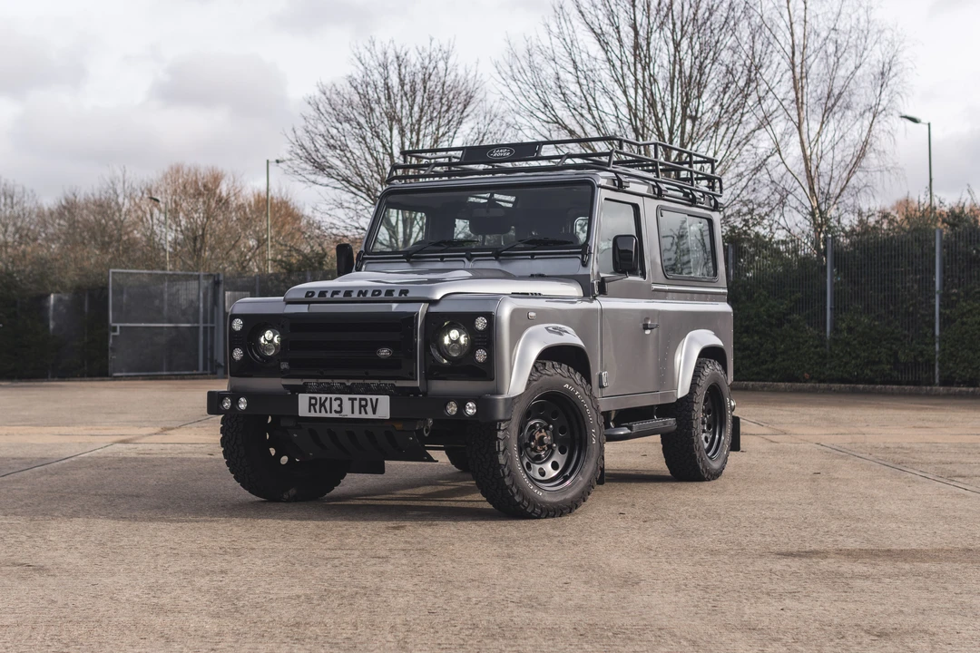 2013 Land Rover Defender 90 - Image 4 of 31