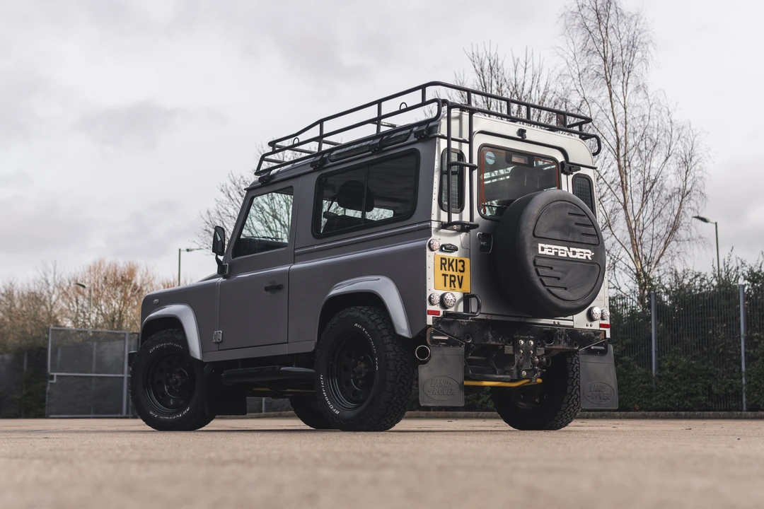 2013 Land Rover Defender 90 - Image 12 of 31