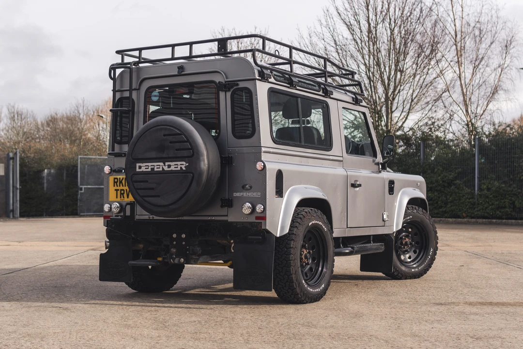 2013 Land Rover Defender 90 - Image 8 of 31