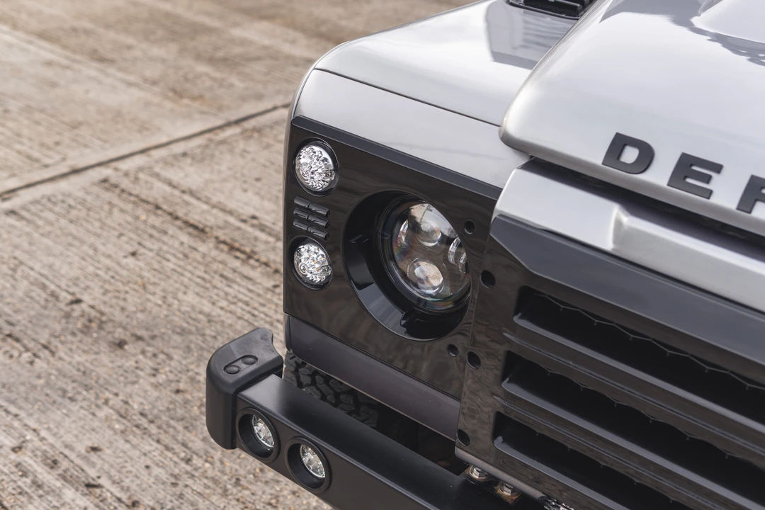2013 Land Rover Defender 90 - Image 16 of 31