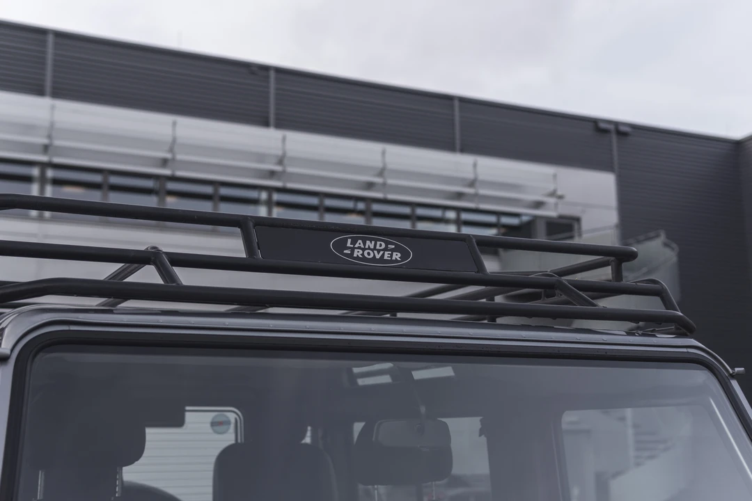 2013 Land Rover Defender 90 - Image 22 of 31