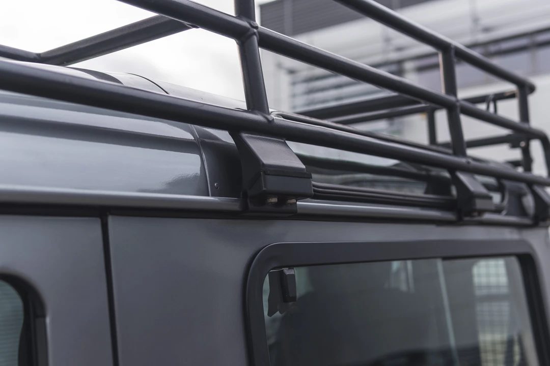 2013 Land Rover Defender 90 - Image 30 of 31