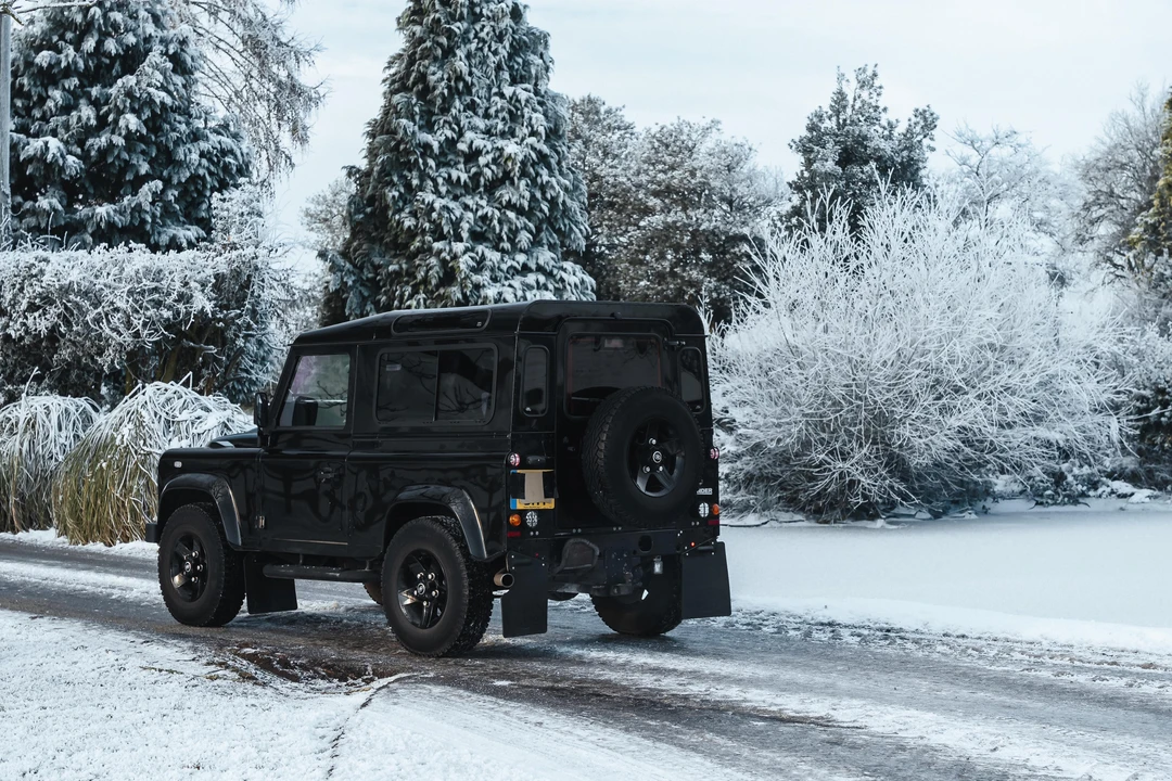 2013 Land Rover Defender 90 - Image 23 of 31