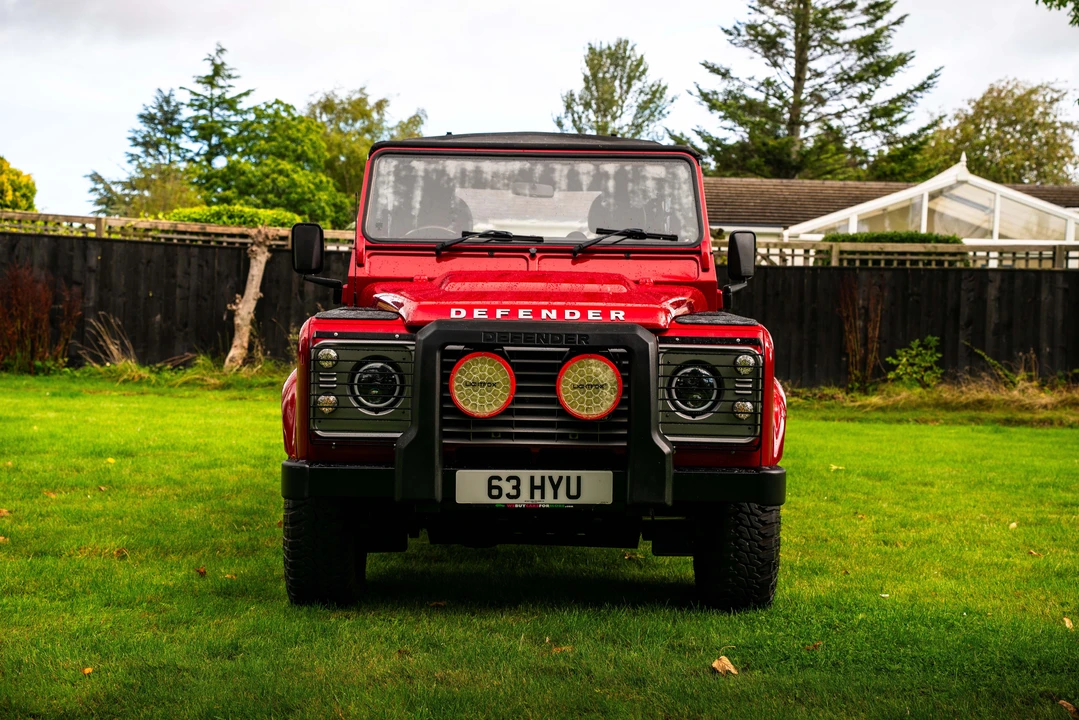 2013 Land Rover Defender 90 - Image 10 of 31