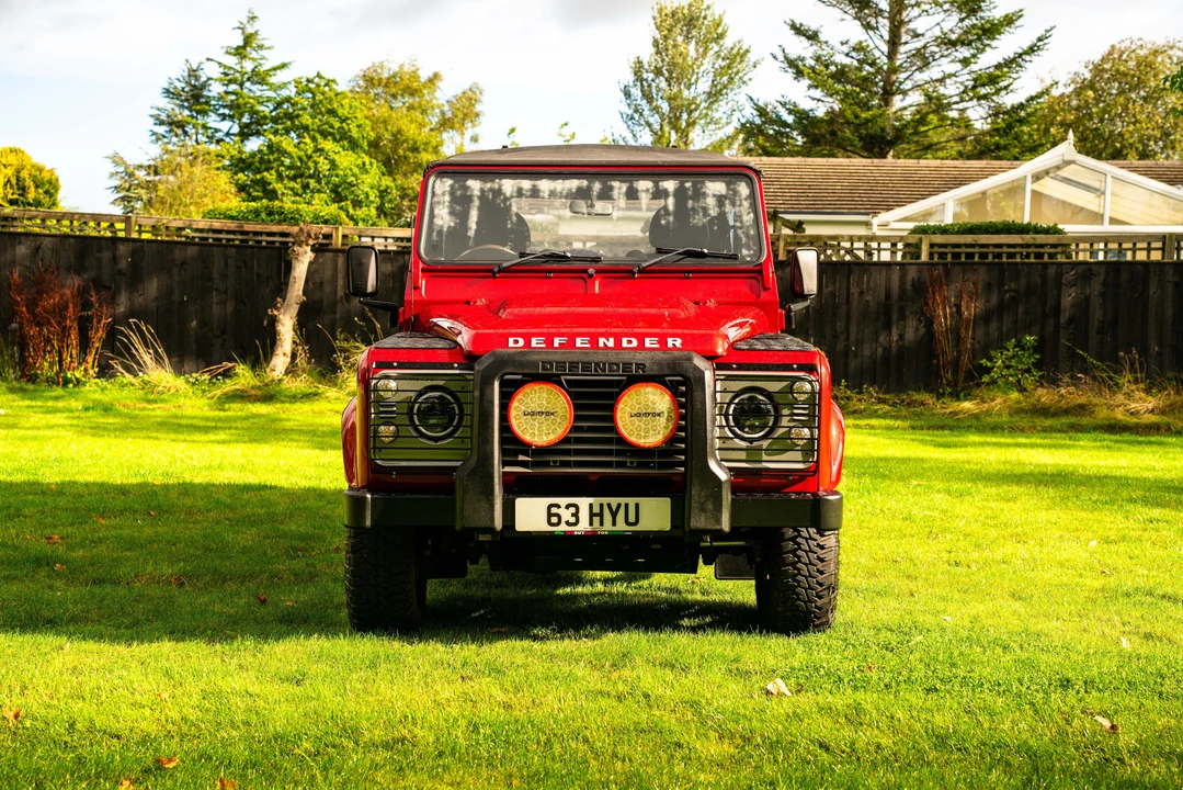2013 Land Rover Defender 90 - Image 15 of 31