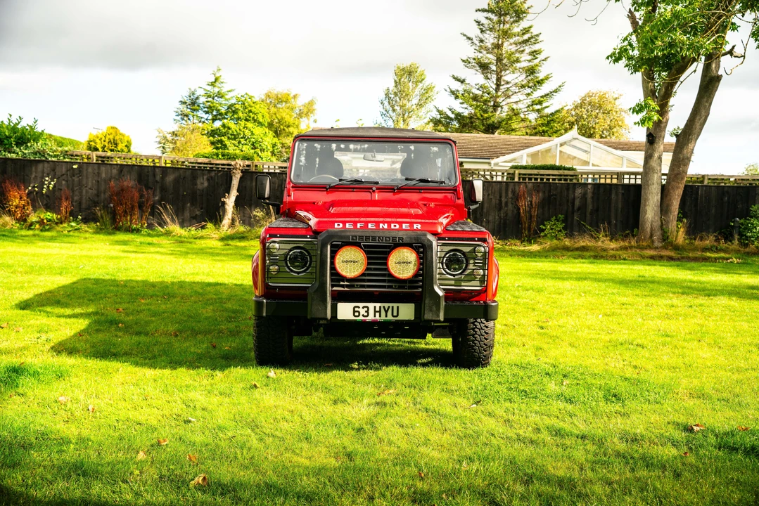 2013 Land Rover Defender 90 - Image 20 of 31