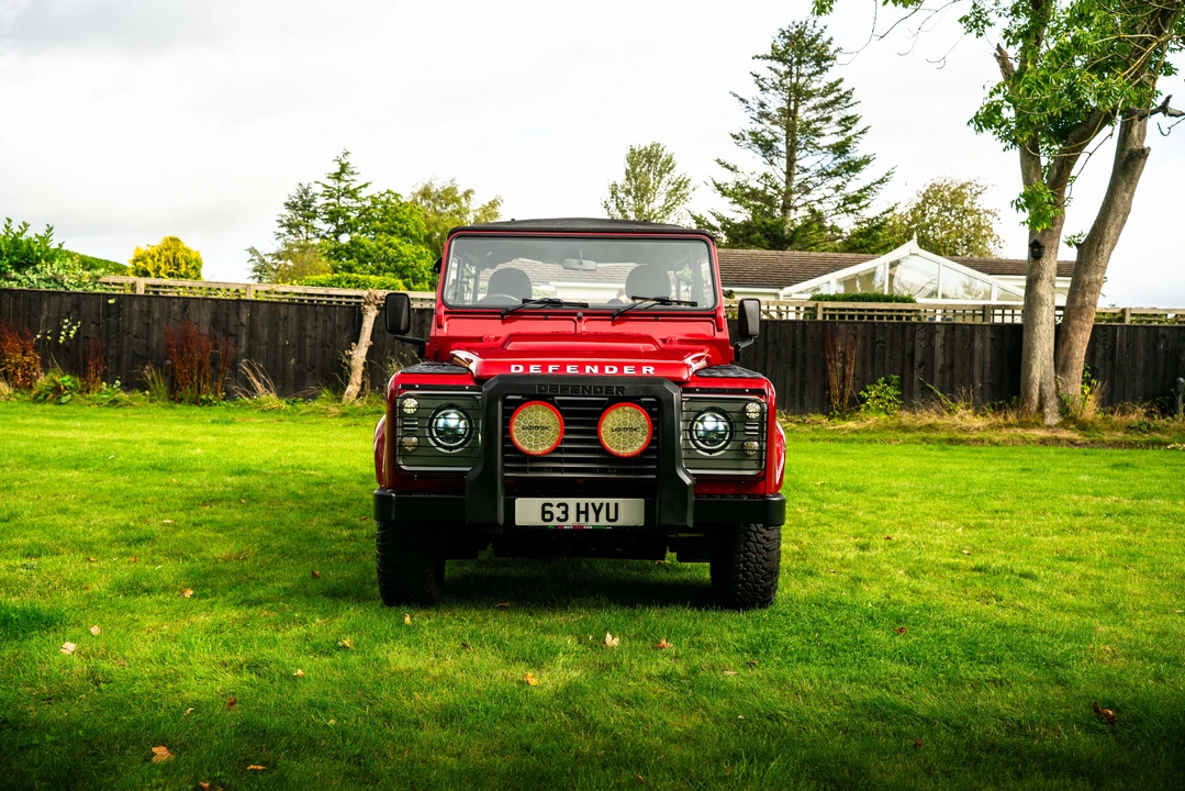 2013 Land Rover Defender 90 - Image 30 of 31