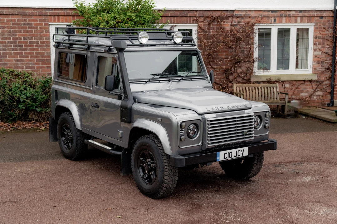 2013 Land Rover Defender 90 - Image 12 of 31