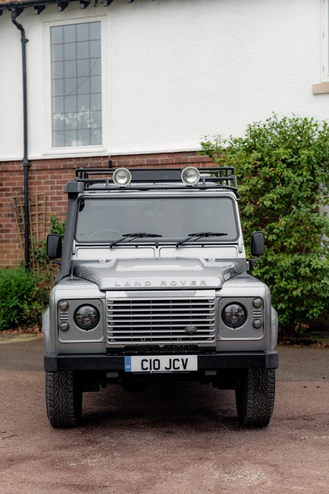 2013 Land Rover Defender 90 - Image 18 of 31