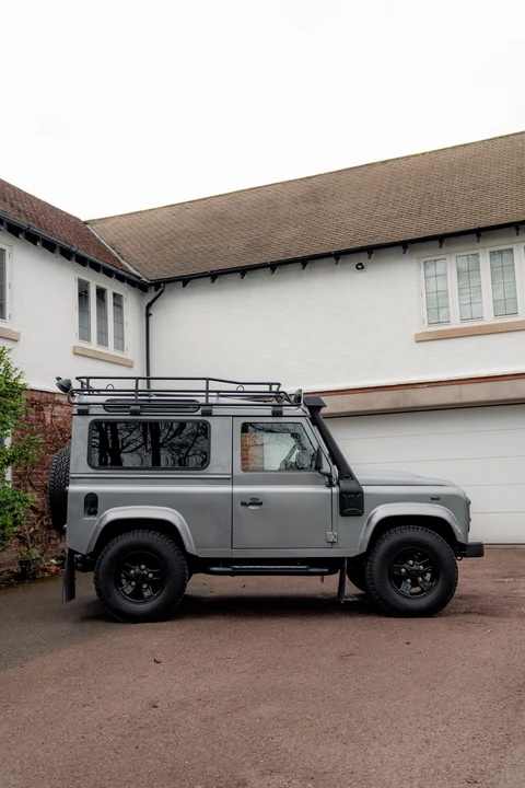 2013 Land Rover Defender 90 - Image 21 of 31