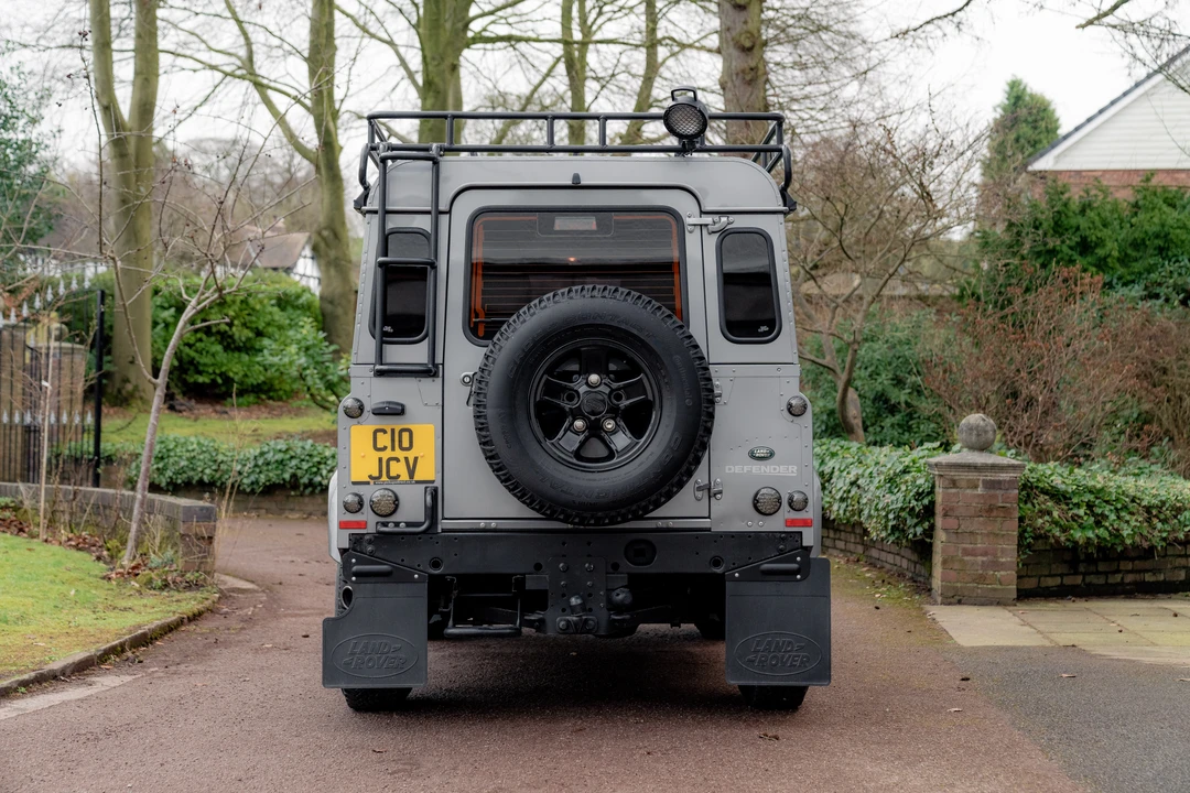 2013 Land Rover Defender 90 - Image 7 of 31