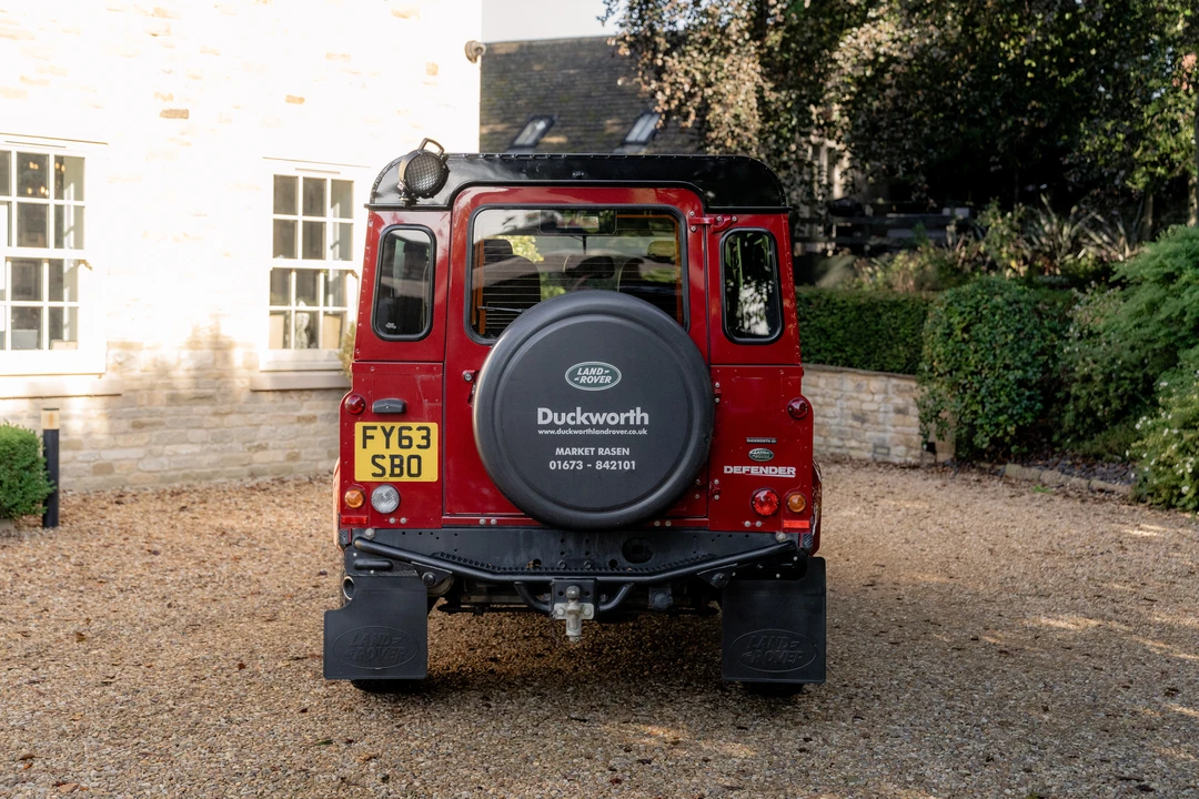 2013 Land Rover Defender 90 - Image 14 of 31