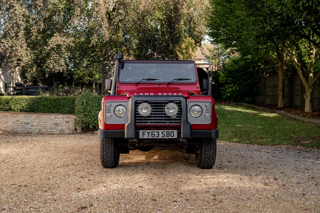 2013 Land Rover Defender 90 - Image 3 of 31