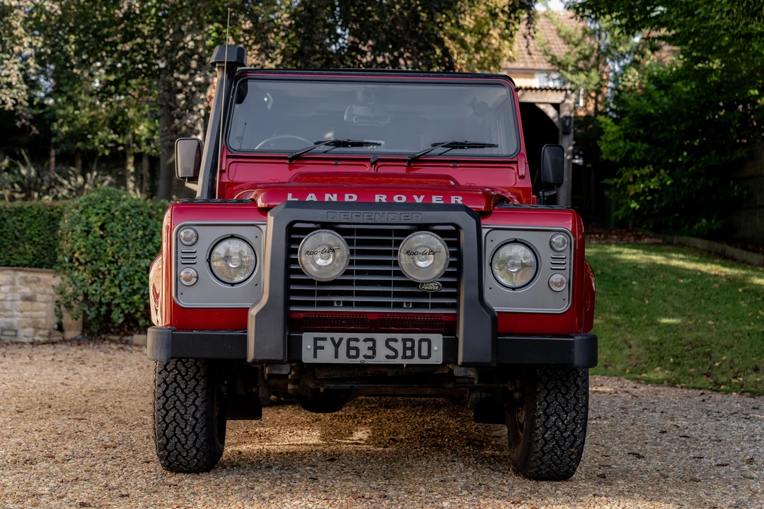 2013 Land Rover Defender 90 - Image 18 of 31