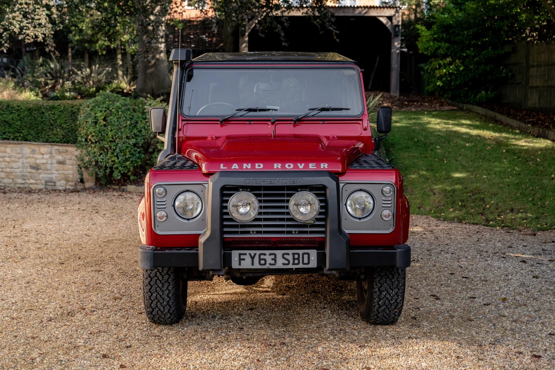 2013 Land Rover Defender 90 - Image 11 of 31