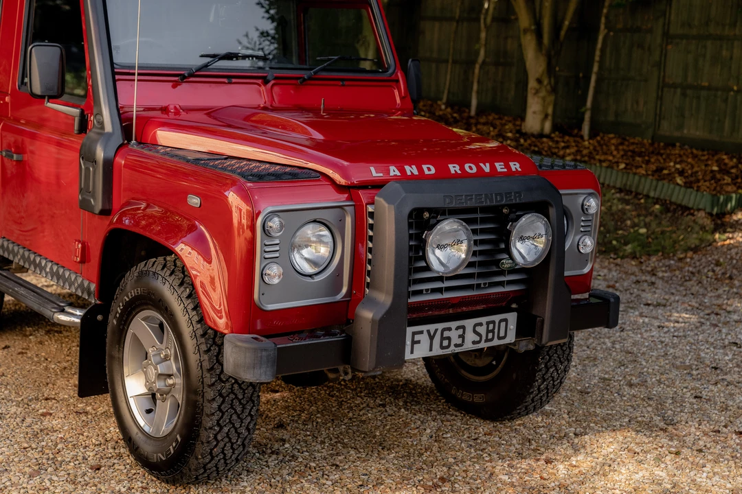 2013 Land Rover Defender 90 - Image 20 of 31