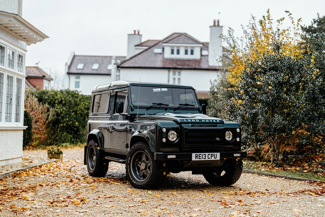 2013 Land Rover Defender 90 - Image 10 of 31