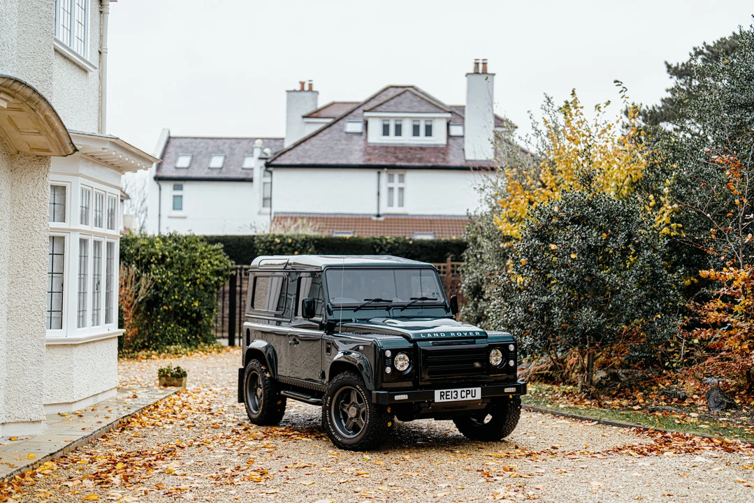 2013 Land Rover Defender 90 - Image 16 of 31
