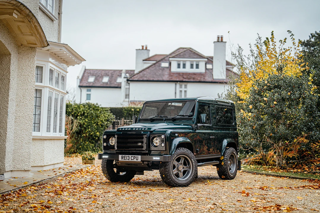 2013 Land Rover Defender 90 - Image 12 of 31