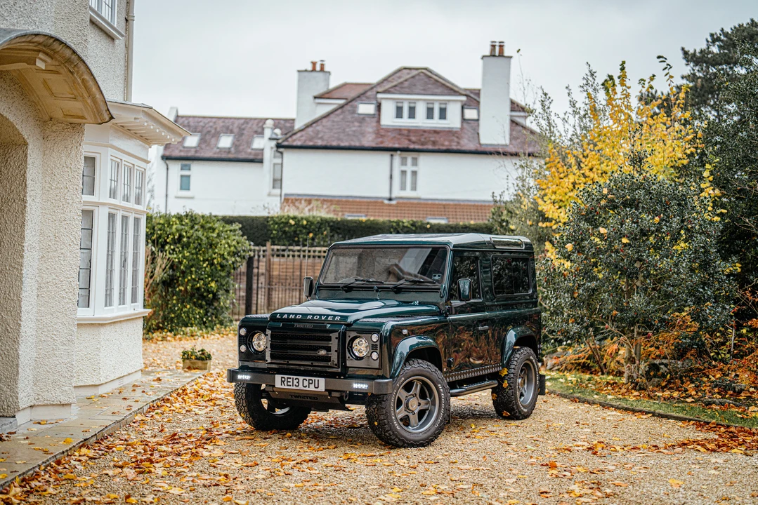 2013 Land Rover Defender 90 - Image 4 of 31