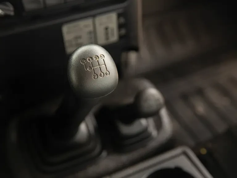 2013 Land Rover Defender - Image 13 of 24