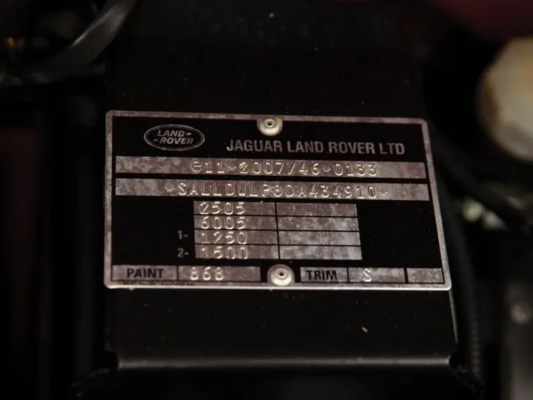 2013 Land Rover Defender - Image 23 of 24