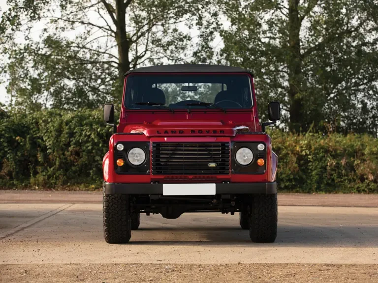 2013 Land Rover Defender - Image 9 of 24