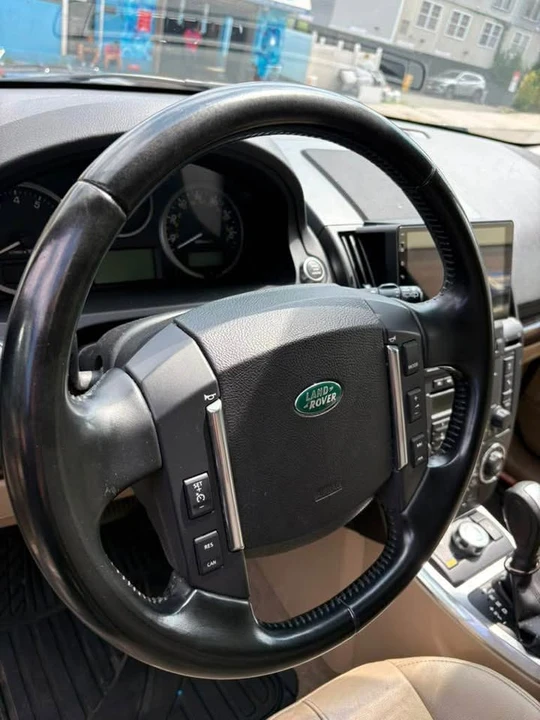 2013 Land Rover Defender - Image 5 of 13