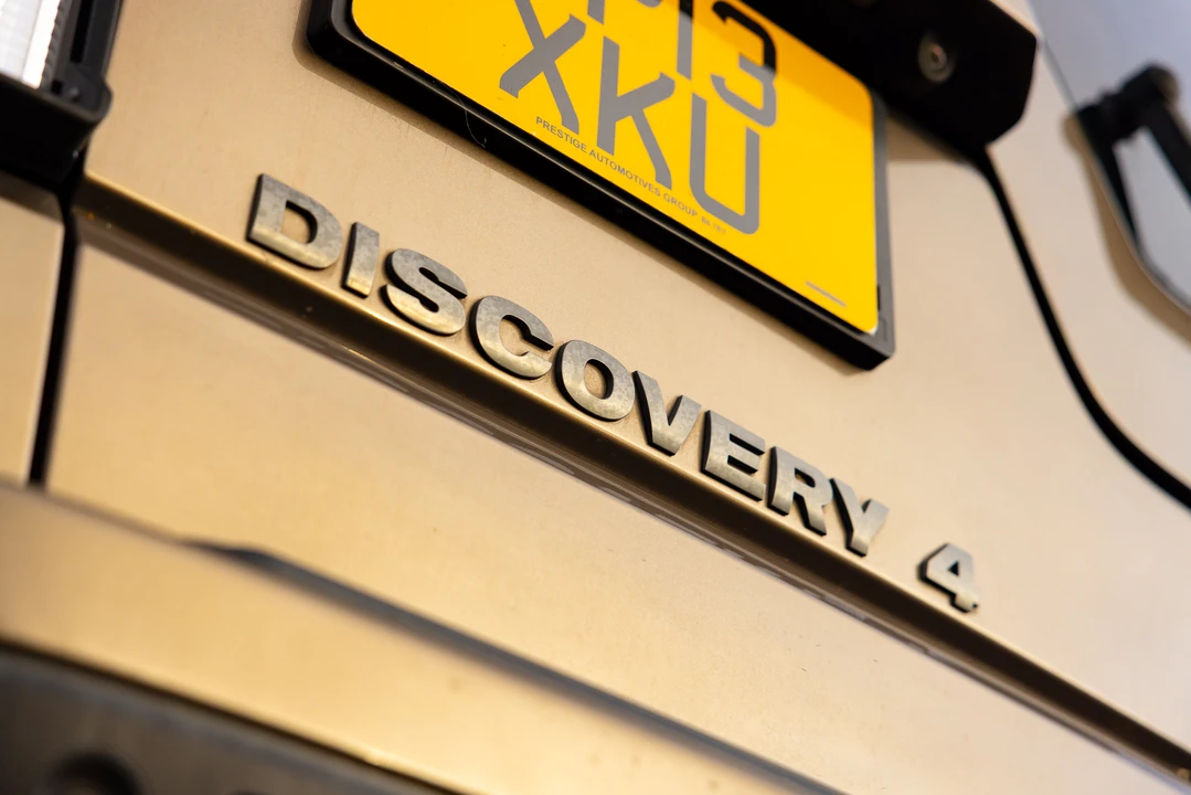 2013 Land Rover Discovery 4th Gen - Image 25 of 31