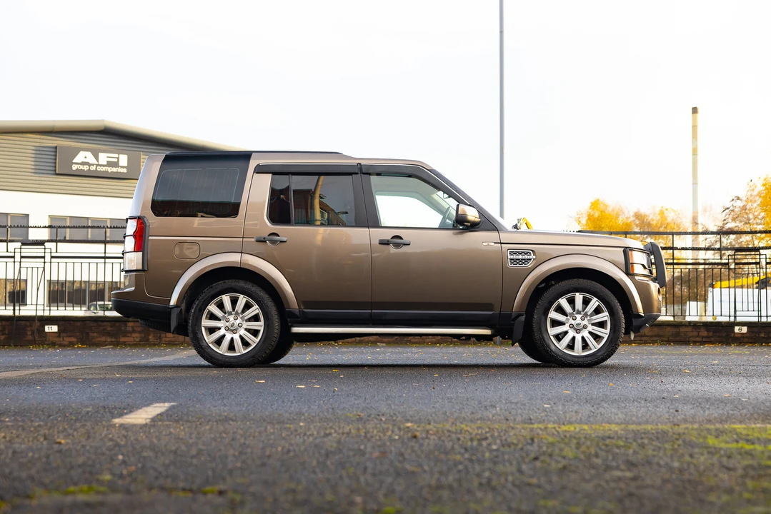 2013 Land Rover Discovery 4th Gen - Image 8 of 31