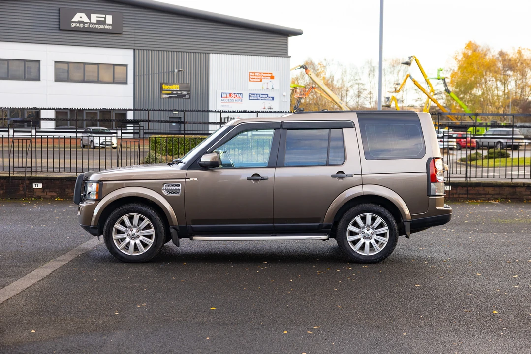 2013 Land Rover Discovery 4th Gen - Image 4 of 31