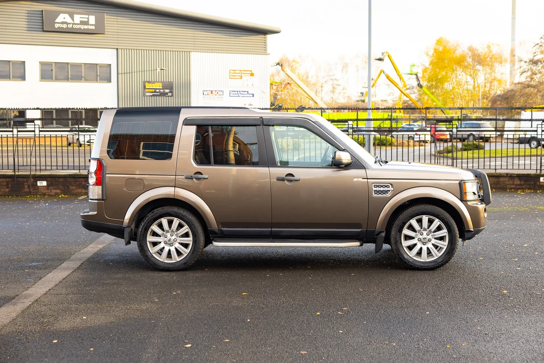 2013 Land Rover Discovery 4th Gen - Image 16 of 31