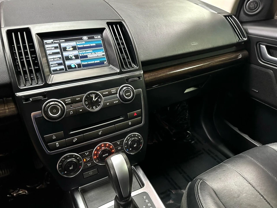 2013 Land Rover Freelander - Image 19 of 21