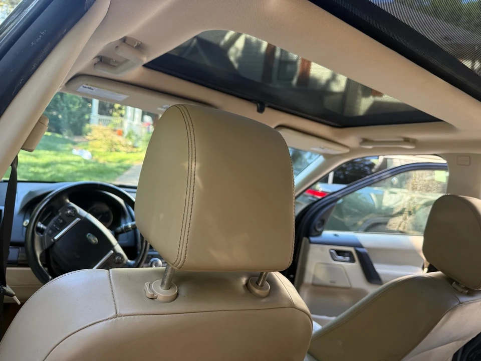 2013 Land Rover Freelander - Image 19 of 21