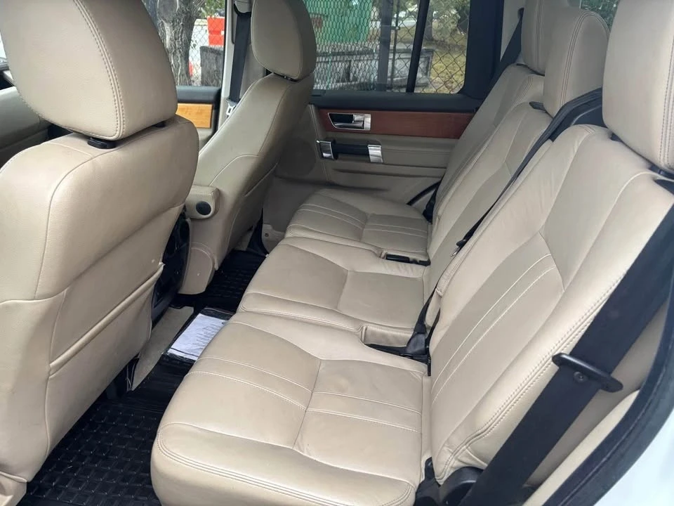 2013 Land Rover Discovery 3rd Gen - Image 5 of 8