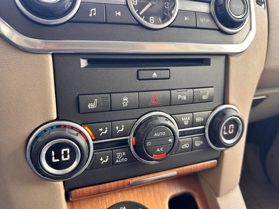 2013 Land Rover Discovery 4th Gen - Image 19 of 21