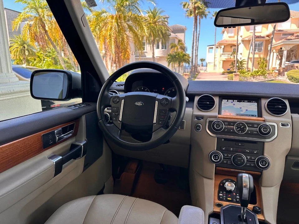 2013 Land Rover Discovery 4th Gen - Image 11 of 21
