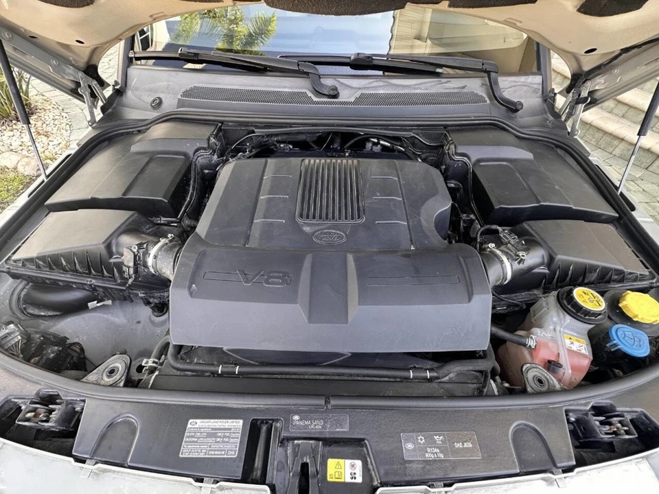 2013 Land Rover Discovery 4th Gen - Image 9 of 21