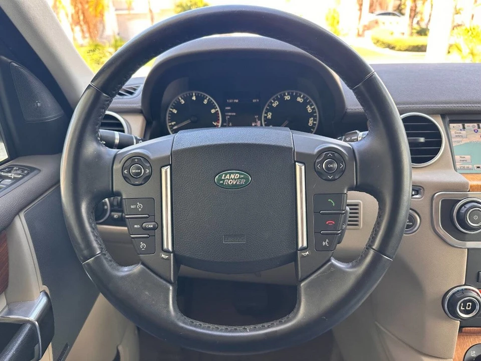 2013 Land Rover Discovery 4th Gen - Image 14 of 21
