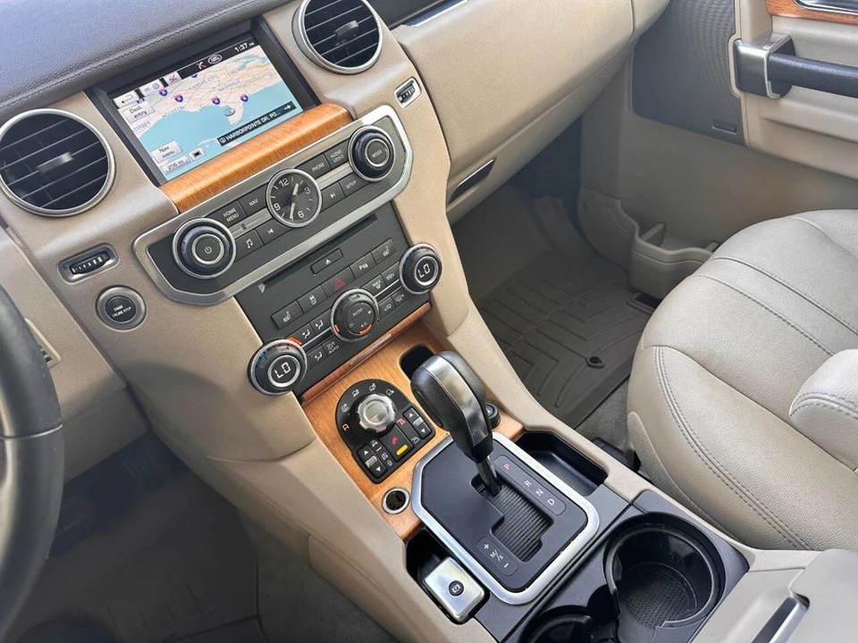 2013 Land Rover Discovery 4th Gen - Image 17 of 21
