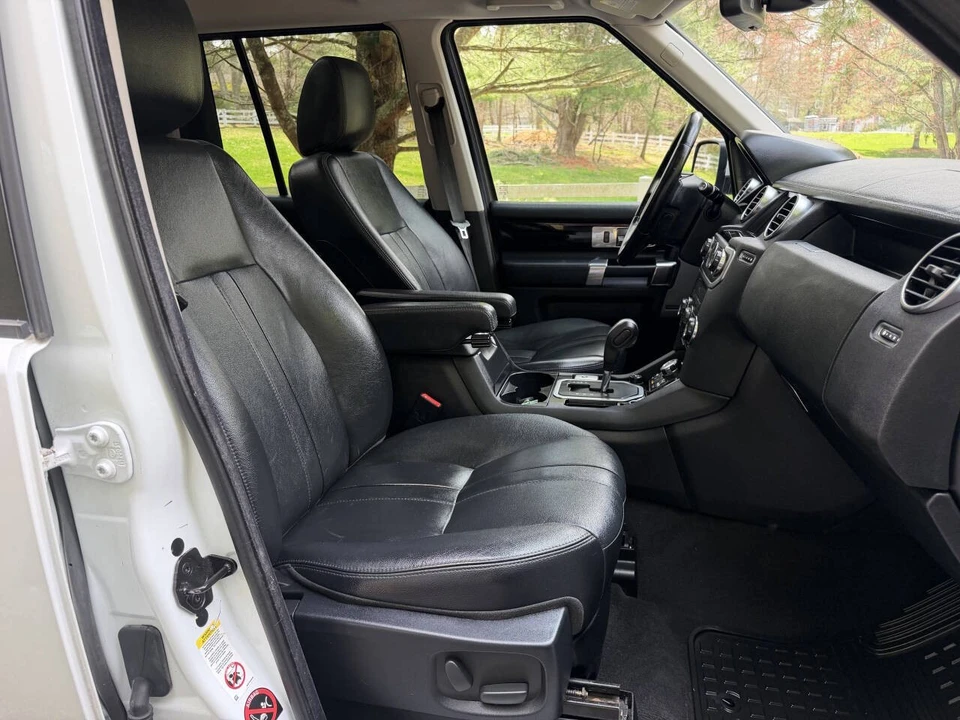 2013 Land Rover Discovery 4th Gen - Image 29 of 31