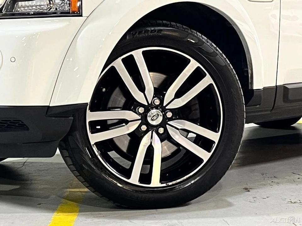 2013 Land Rover Discovery 4th Gen - Image 2 of 21