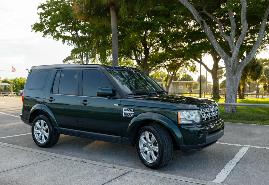 2013 Land Rover Discovery 4th Gen - Image 16 of 31
