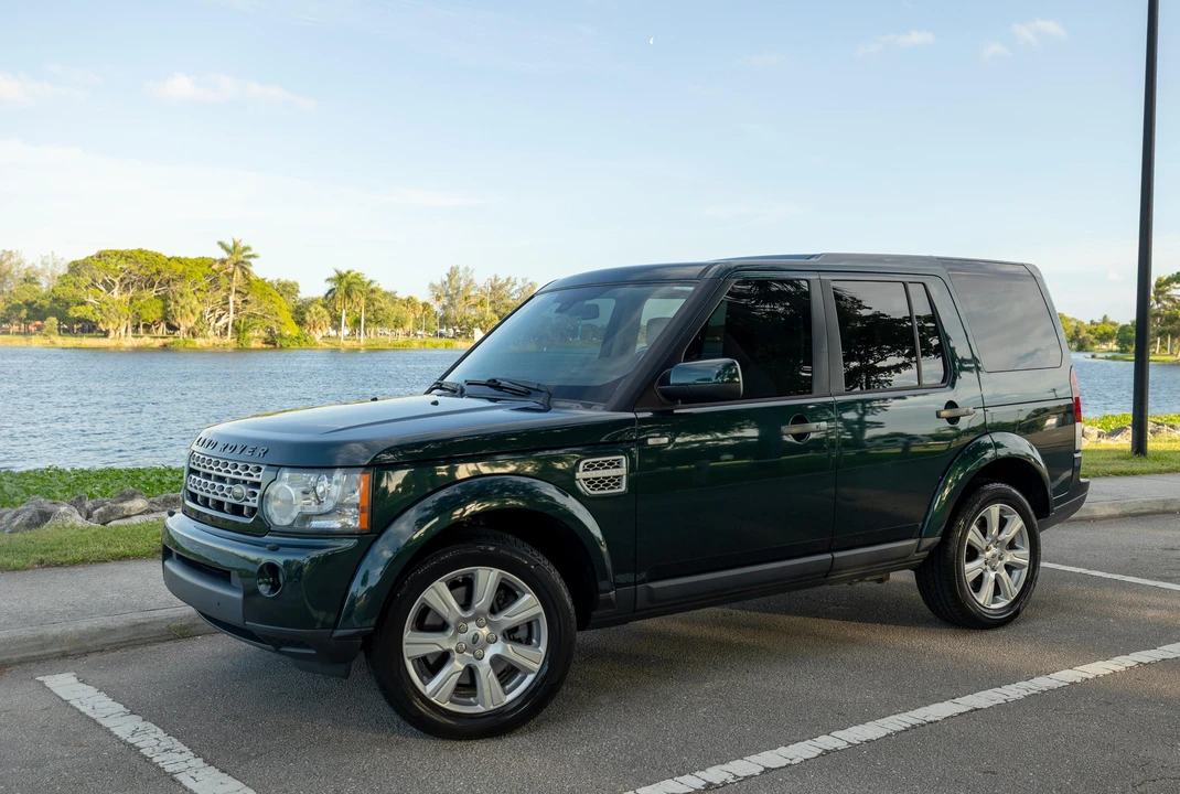 2013 Land Rover Discovery 4th Gen - Image 9 of 31