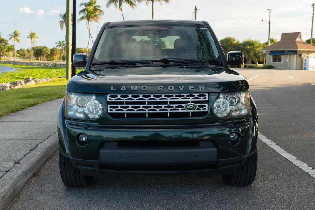 2013 Land Rover Discovery 4th Gen - Image 2 of 31