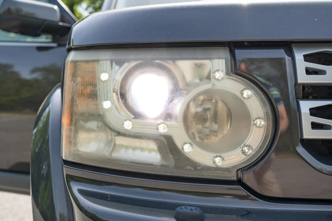 2013 Land Rover Discovery 4th Gen - Image 11 of 31
