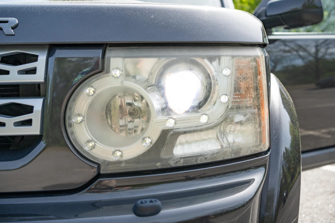 2013 Land Rover Discovery 4th Gen - Image 15 of 31