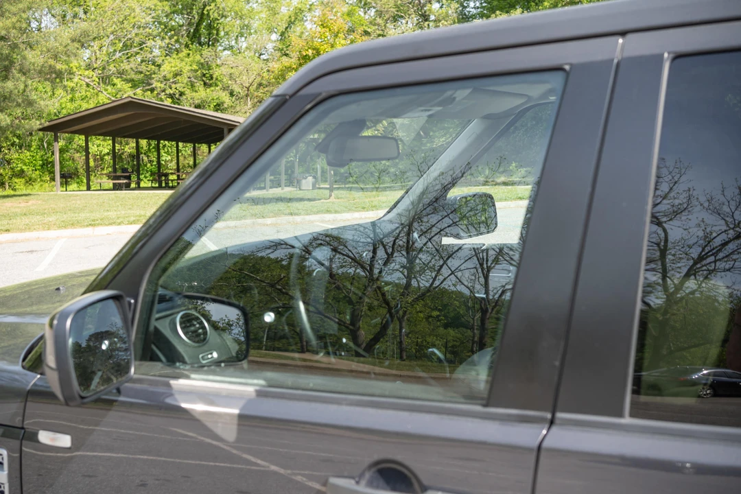 2013 Land Rover Discovery 4th Gen - Image 19 of 31