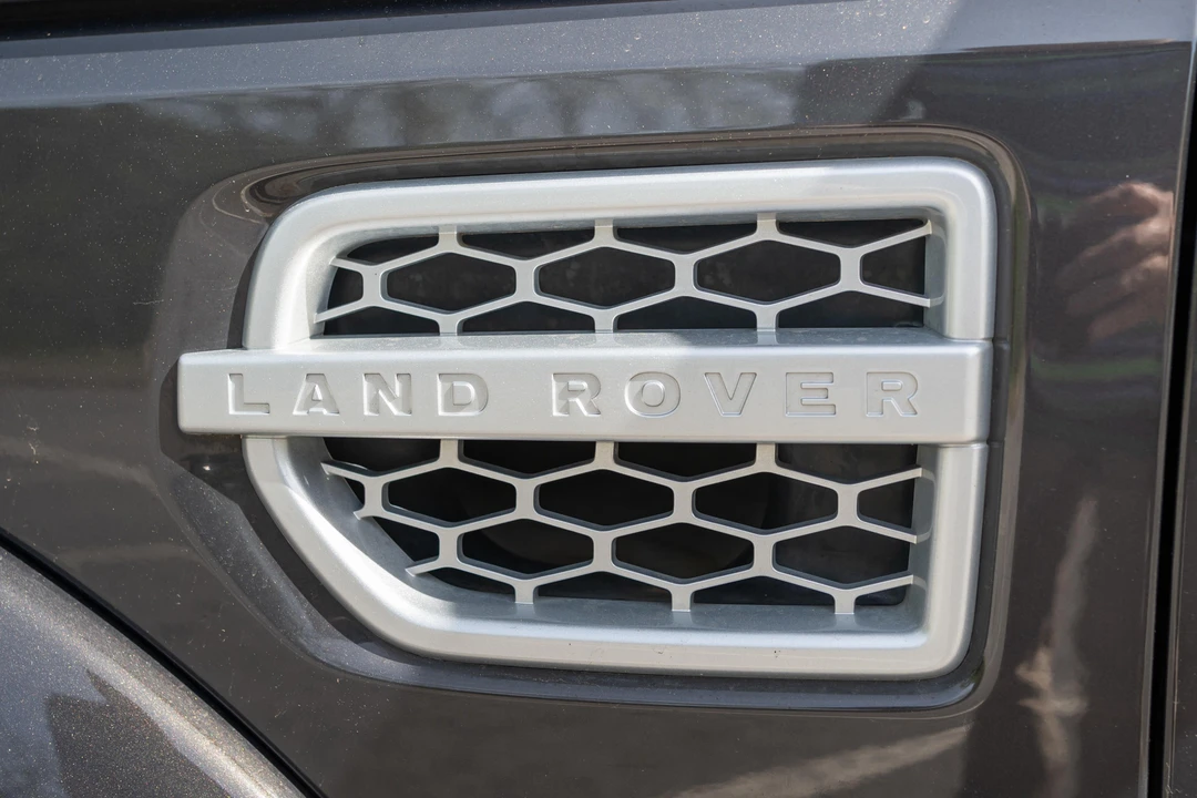 2013 Land Rover Discovery 4th Gen - Image 16 of 31
