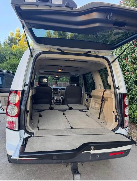 2013 Land Rover Discovery 4th Gen - Image 8 of 12
